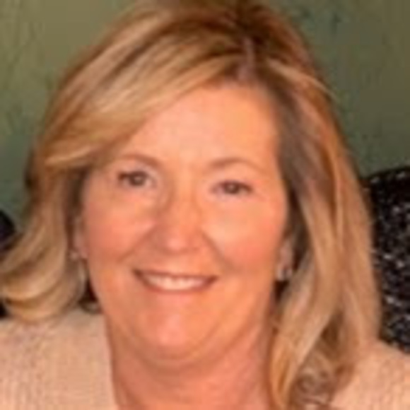 Meet your Posher, Vicki - Picture 1 of 1